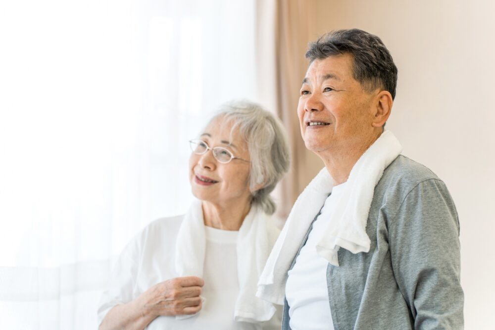 60歳からのライザップシニア完全ガイド｜若返りと健康寿命を伸ばす方法