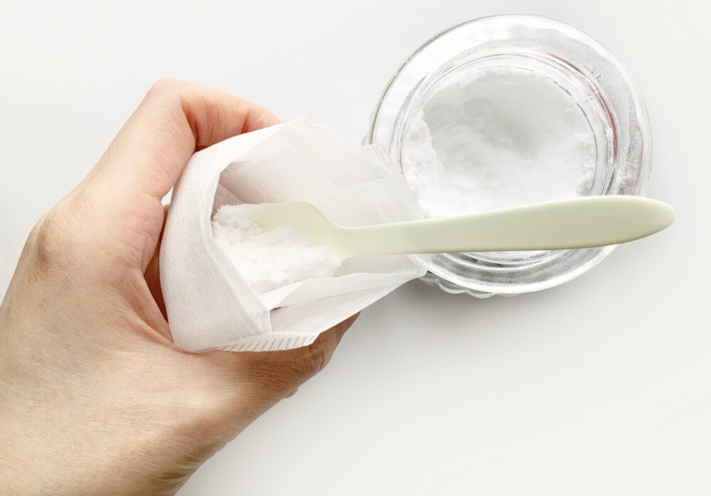 重曹とハッカ油を使った消臭剤の作り方