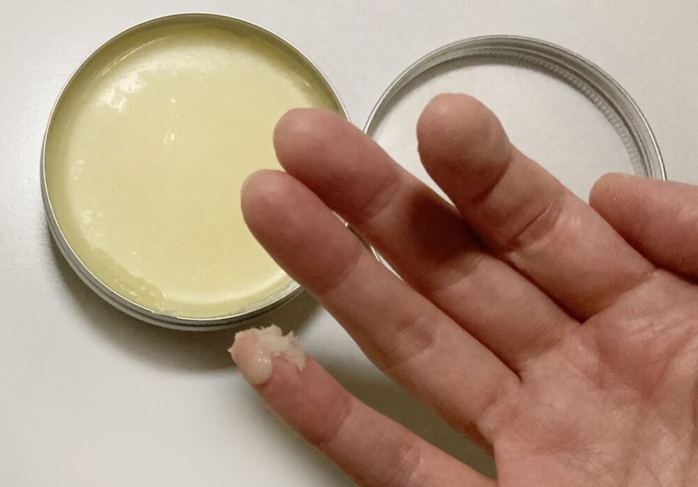 【口コミ】roun(ラウン)CBDバームをレビュー!肩こりや乾燥に悩む女性向けの賢い使い方